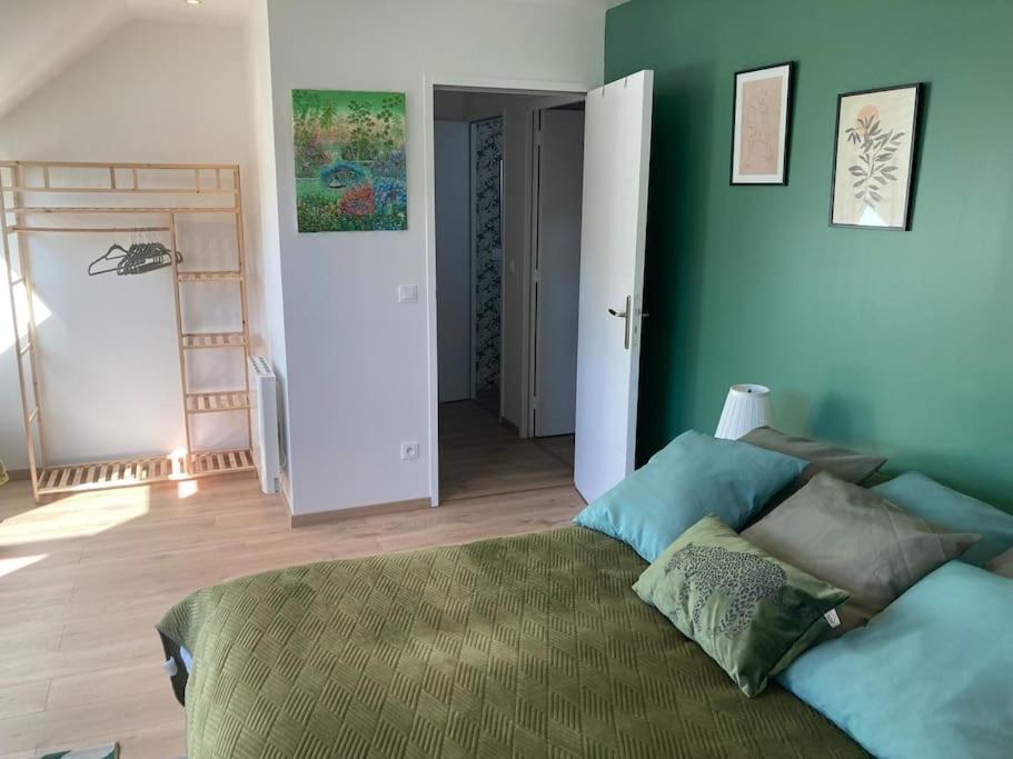 Le Gite Marie-Galante : Belle Maison D'Hotes Avec Acces Piscine En Ete Lanmeur Exterior photo
