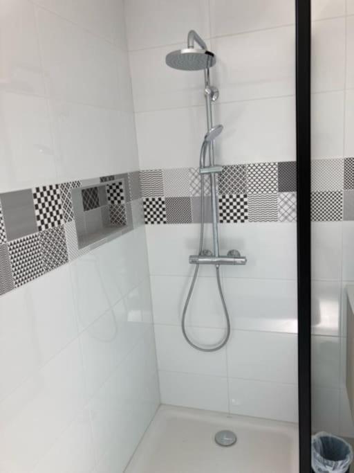 Le Gite Marie-Galante : Belle Maison D'Hotes Avec Acces Piscine En Ete Lanmeur Exterior photo