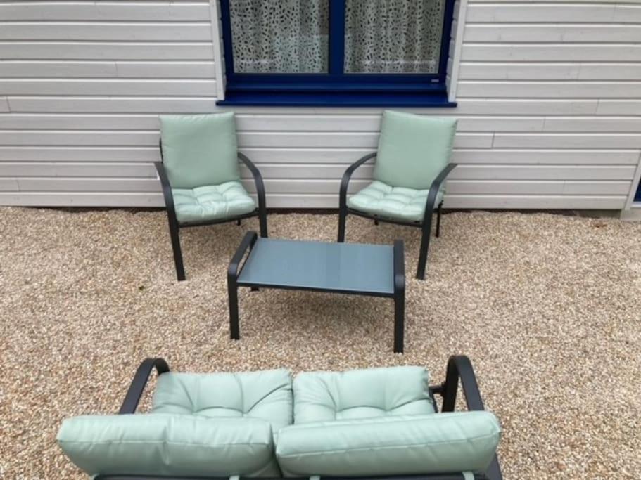 Le Gite Marie-Galante : Belle Maison D'Hotes Avec Acces Piscine En Ete Lanmeur Exterior photo